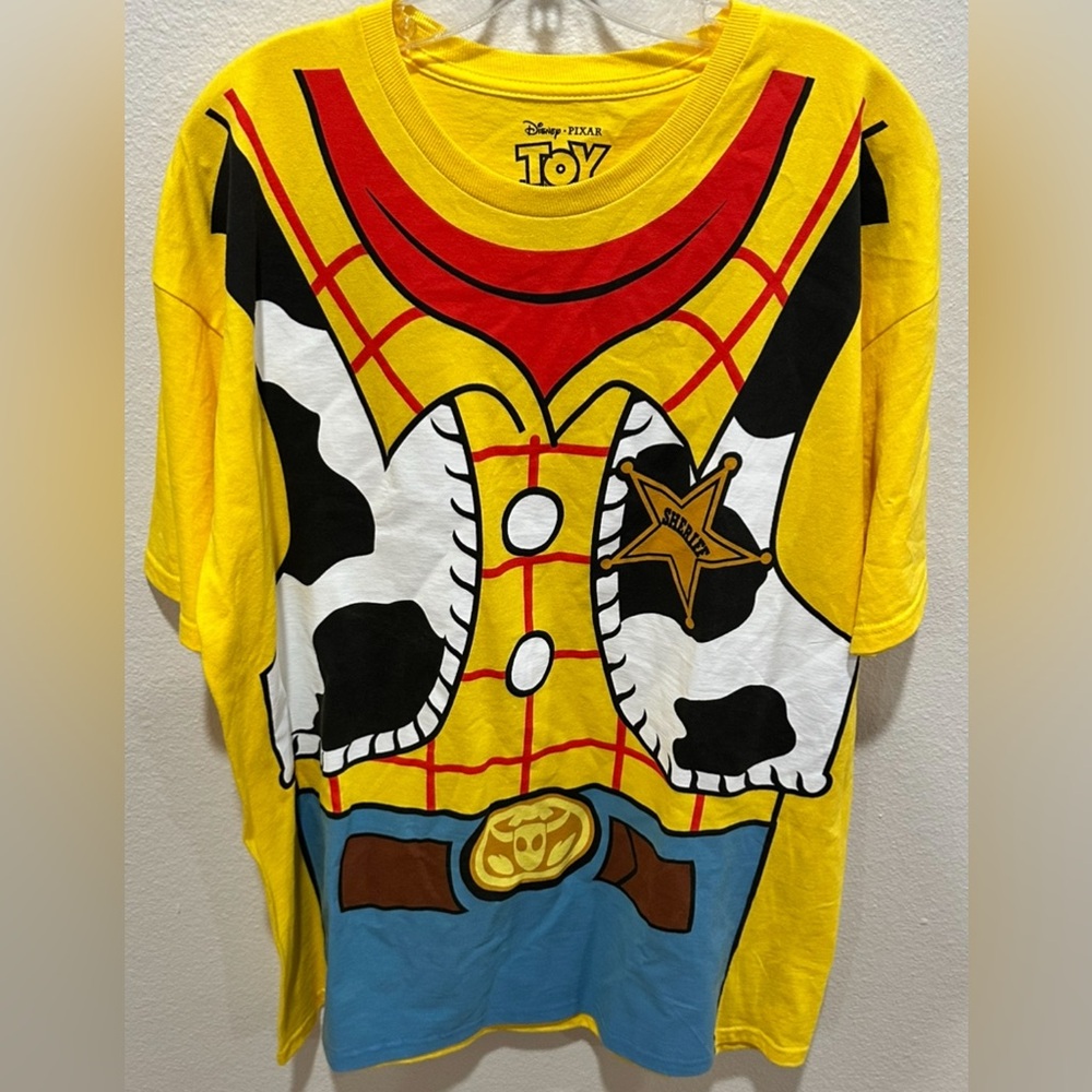 Disney woody Toy Story  T-Shirt XL‎